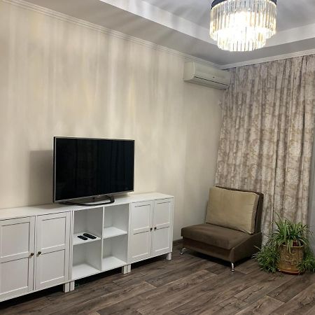 2-комнатная квартира на Соборной Николайев Екстериор снимка